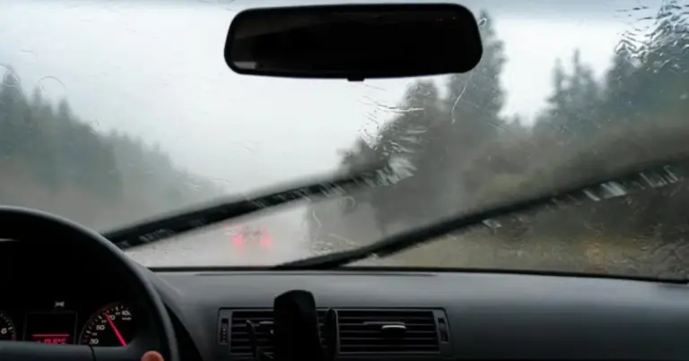 How to Defog Windshield in Any Weather A Quick Guide